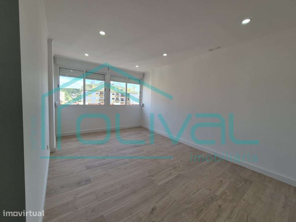 Apartamento T2+1 Remodelado-8