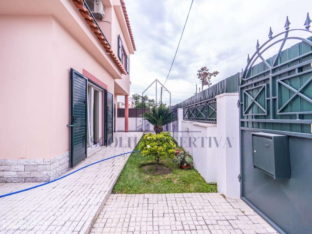Elegância e Exclusividade na Aroeira - Moradia com Piscina, Jardim ...-54