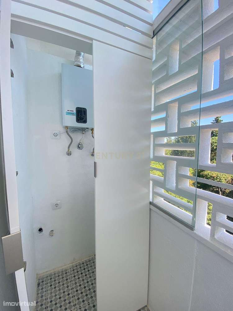 Apartamento T2 junto ao Alto dos Moinhos-13