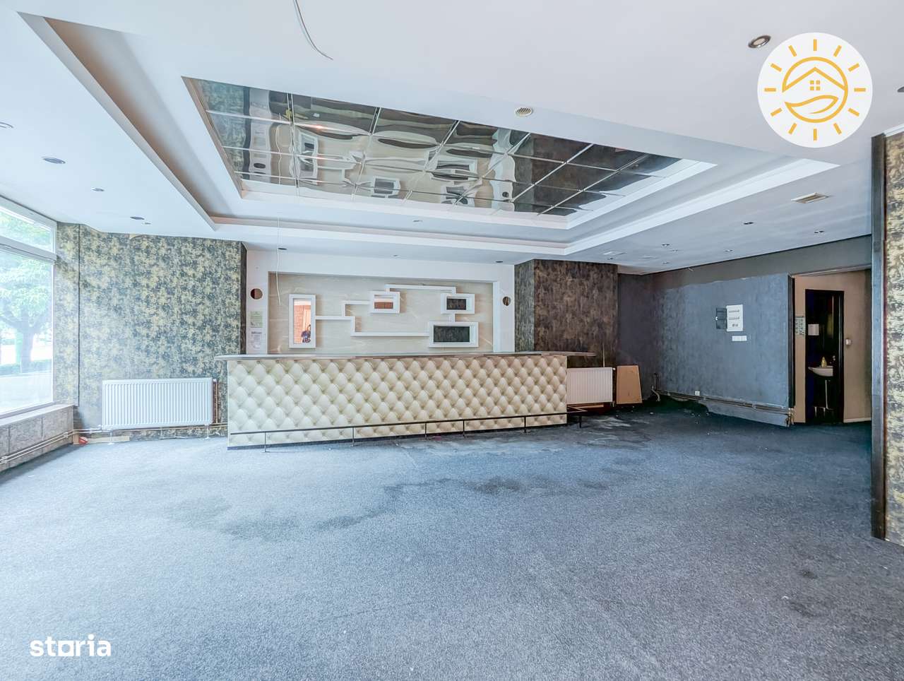 Spatiu comercial larg 120mp cu vitrina la strada - Imagine principală: 3/5