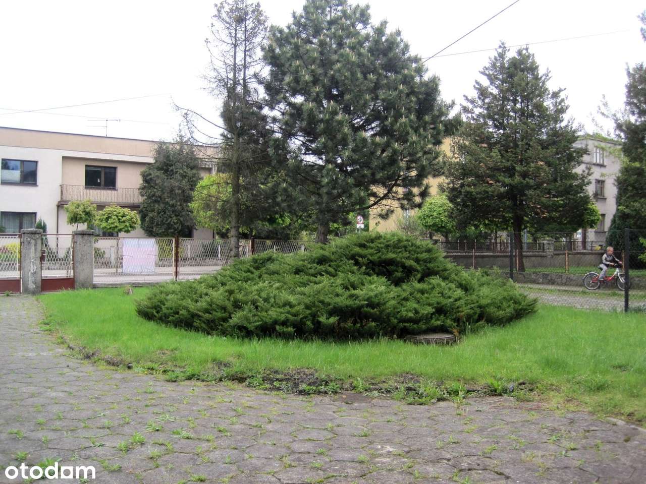 Skoczów, centrum - dom piętrowy na sprzedaż.-11