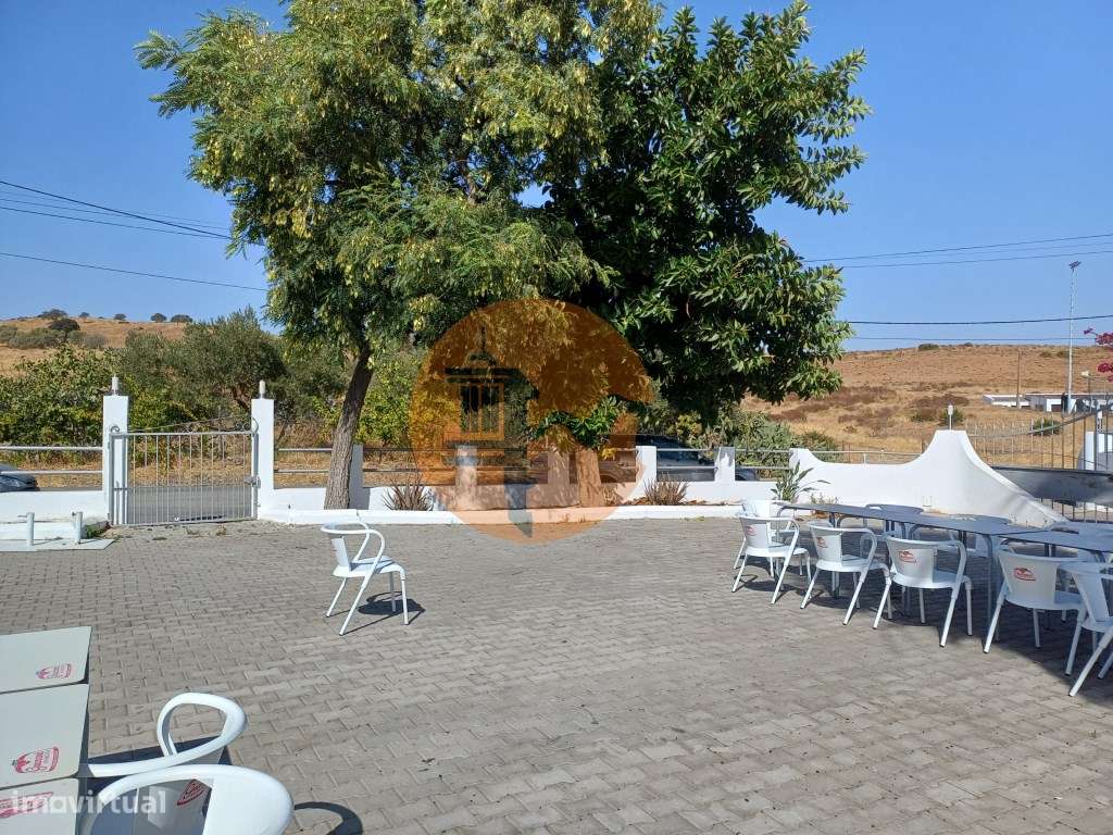 Restaurante com Café e Bar com Estacionamento privado e terreno Mon... - Grande imagem: 3/8