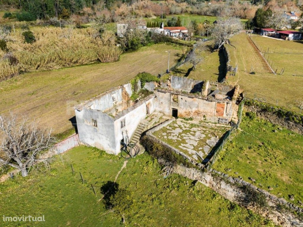 Quinta de 6.700m2 com ruina para reconstruir a 10 minutos...