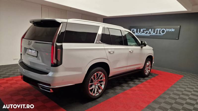 Cadillac Escalade - 28