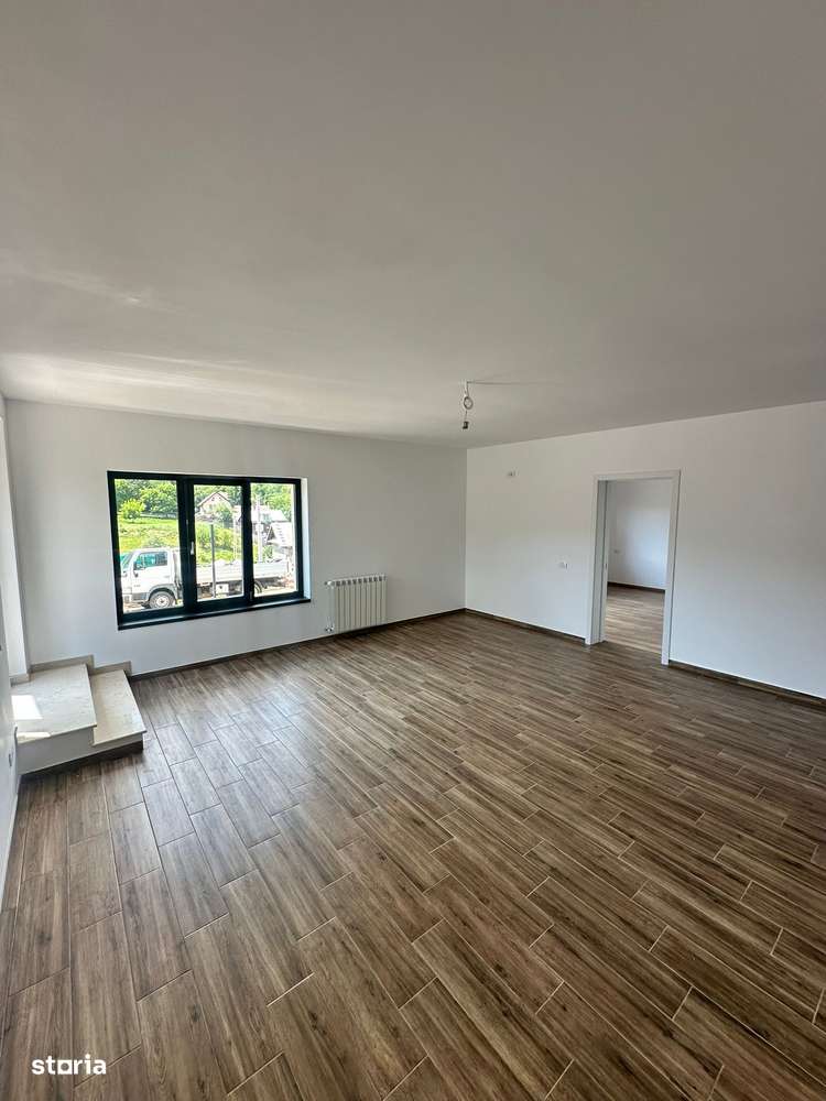 Casa cu 4 camere Vladiceni-1