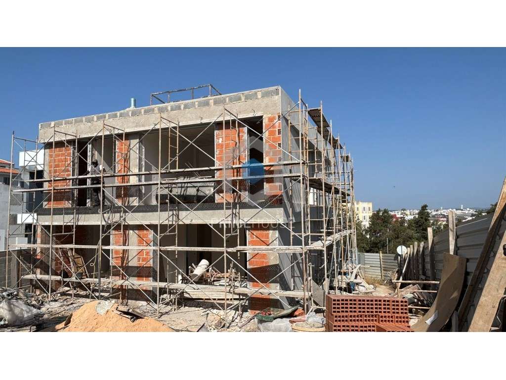 Moradia T3 em construção com vista Mar em Parchal - Lagoa! - Grande imagem: 4/46