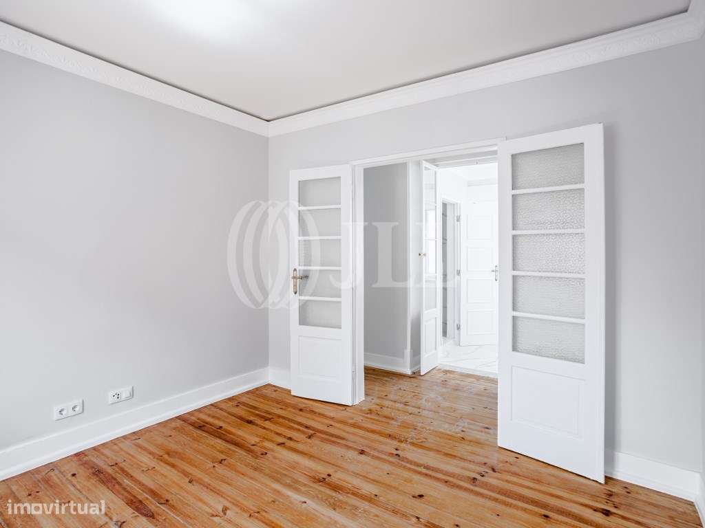 Prédio totalmente reabilitado, no centro de Moscavide - Grande imagem: 5/60