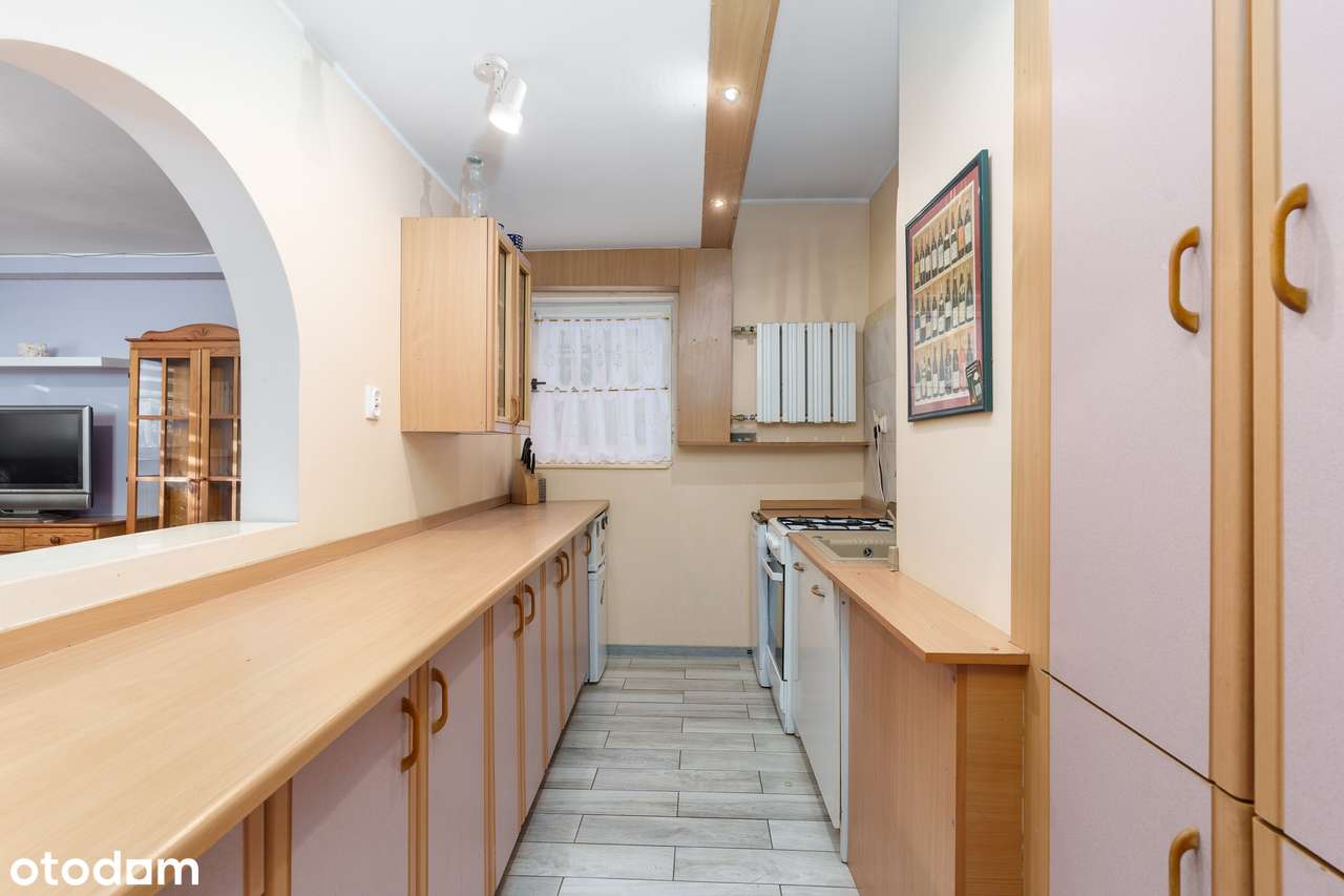 Dom dla rodziny z osobnym mieszkaniem!-17