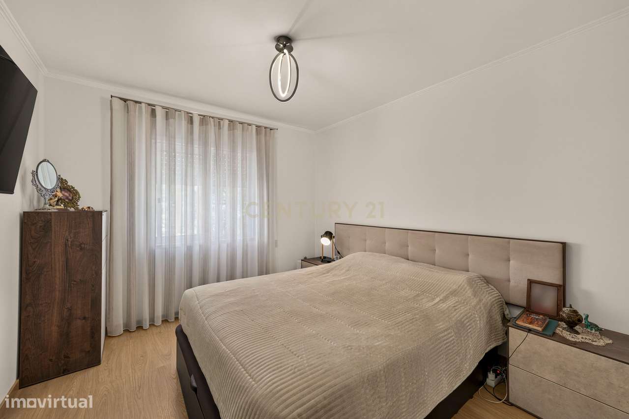 Apartamento T3 com parqueamento privativo (Monte da Caparica)-19