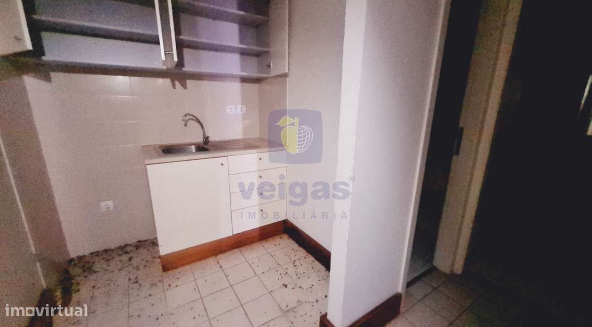 Loja Caldas da Rainha - Santo Onofre - Grande imagem: 4/12