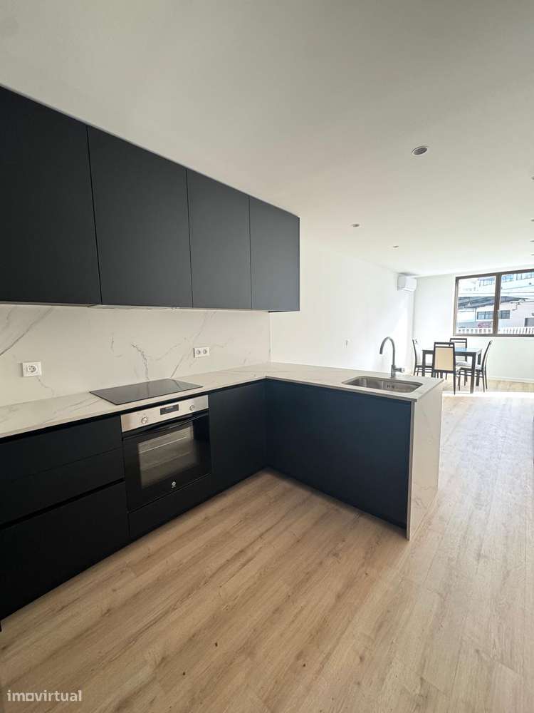 Apartamento T1 NOVO , Mobilado e com  Garagem em condomínio fechado - Grande imagem: 3/13