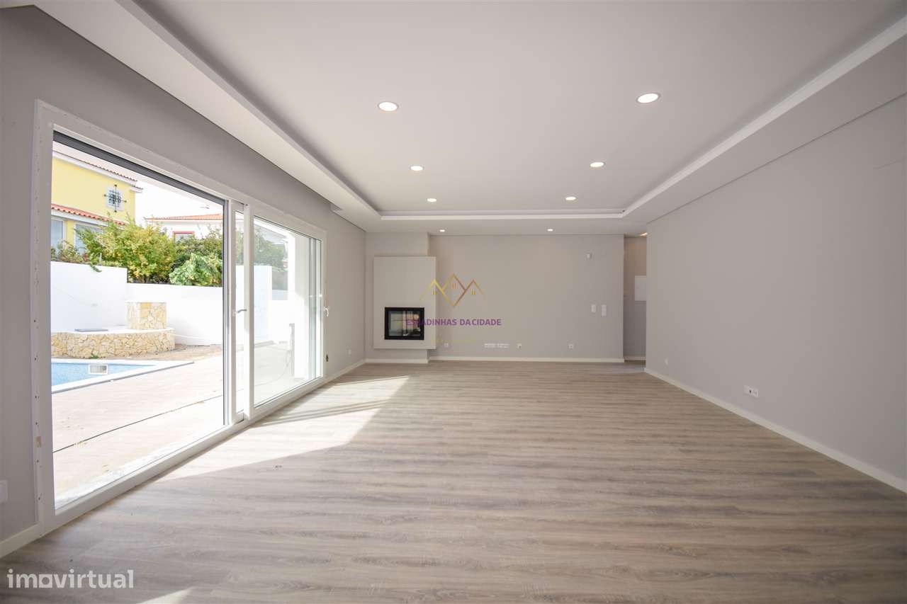 Moradia Térrea T4 com piscina em Azeitão - Grande imagem: 4/38