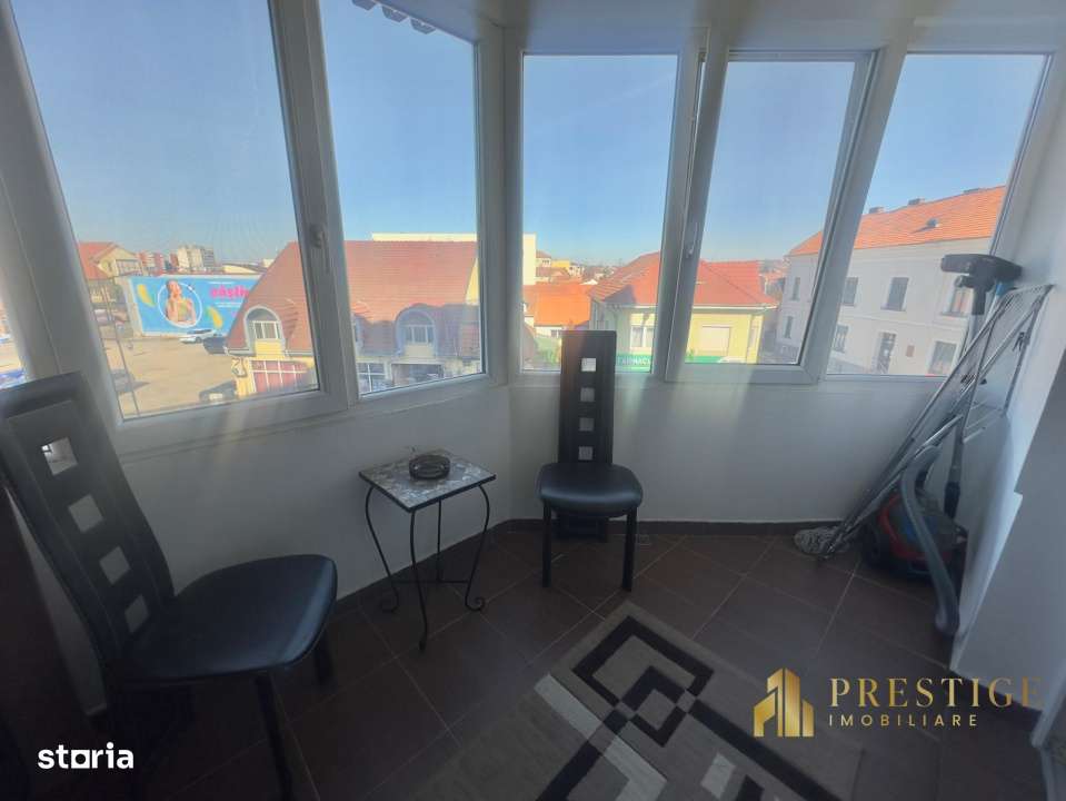 Apartament spatios tip C cu 3 camere de vanzare pe Bld. Decebal-Oradea-17