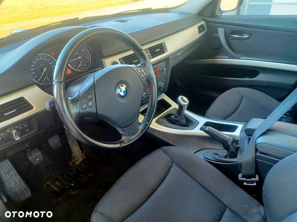 BMW Seria 3 - 14