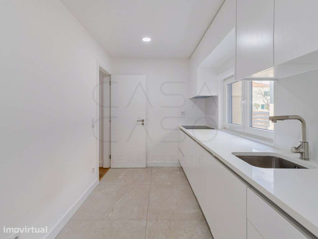NOVO - Moradia de T4+2 no Bairro da Conceição-8