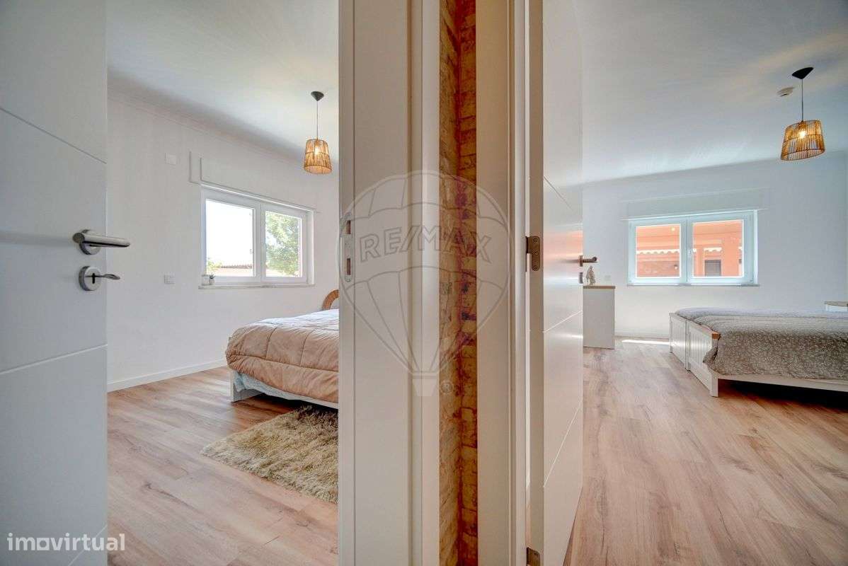 Moradia T6 para venda-9