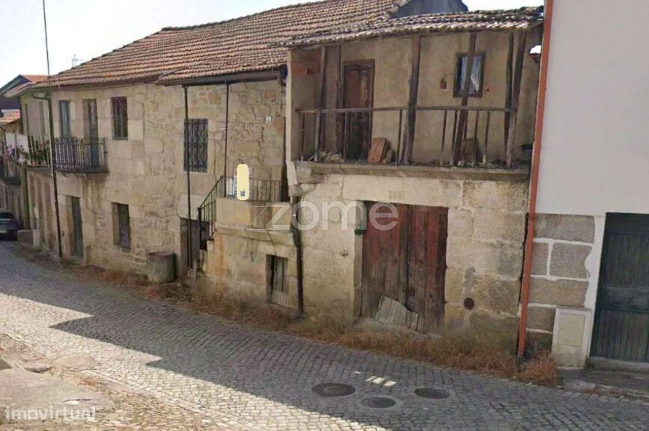 Moradia para reconstrução com ruina e quintal em Presandaes – Alijó... - Grande imagem: 2/4