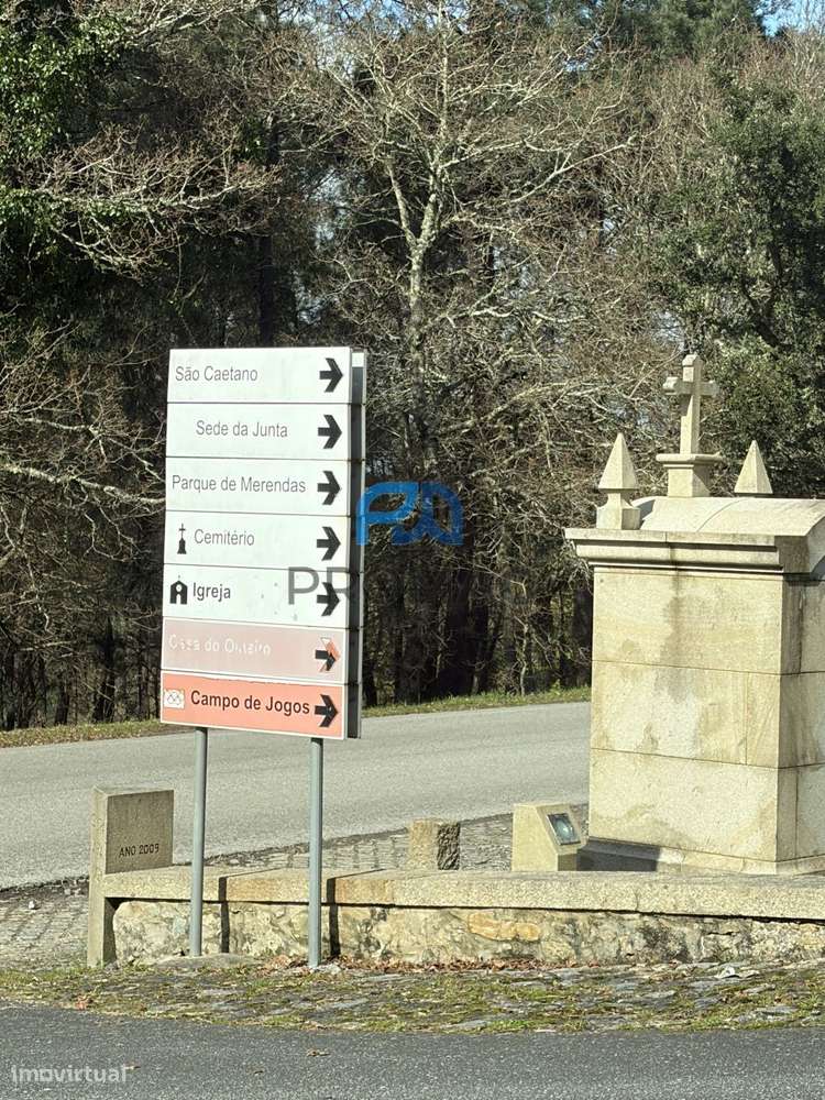 Armazém com 140 m2 inserido em terreno com 1989m2-16