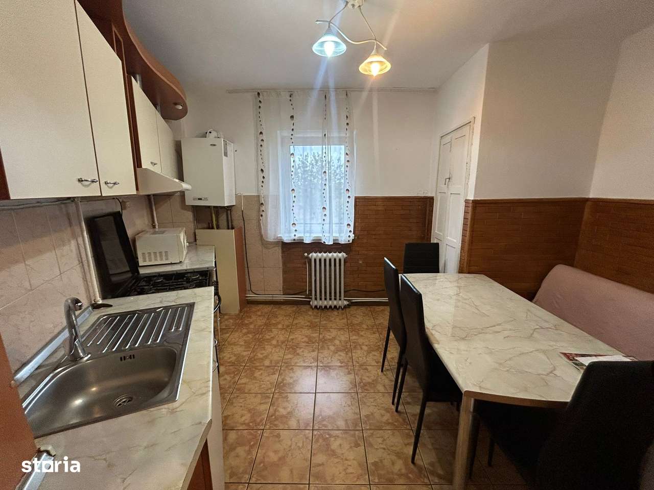 Apartament 2 camere, etaj 3 - zona Cetate - Imagine principală: 5/13