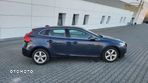 Volvo V40 - 8