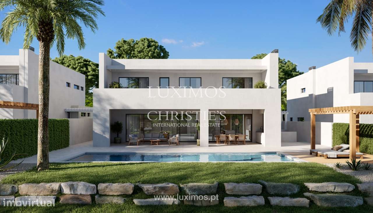 Moradia Luxuosa V4 A Venda No Triangulo Dourado Algarve