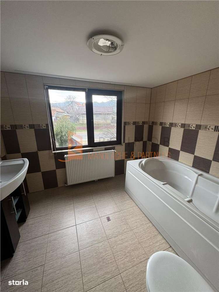 Casa tip P+1E+M zona Unguriu-7