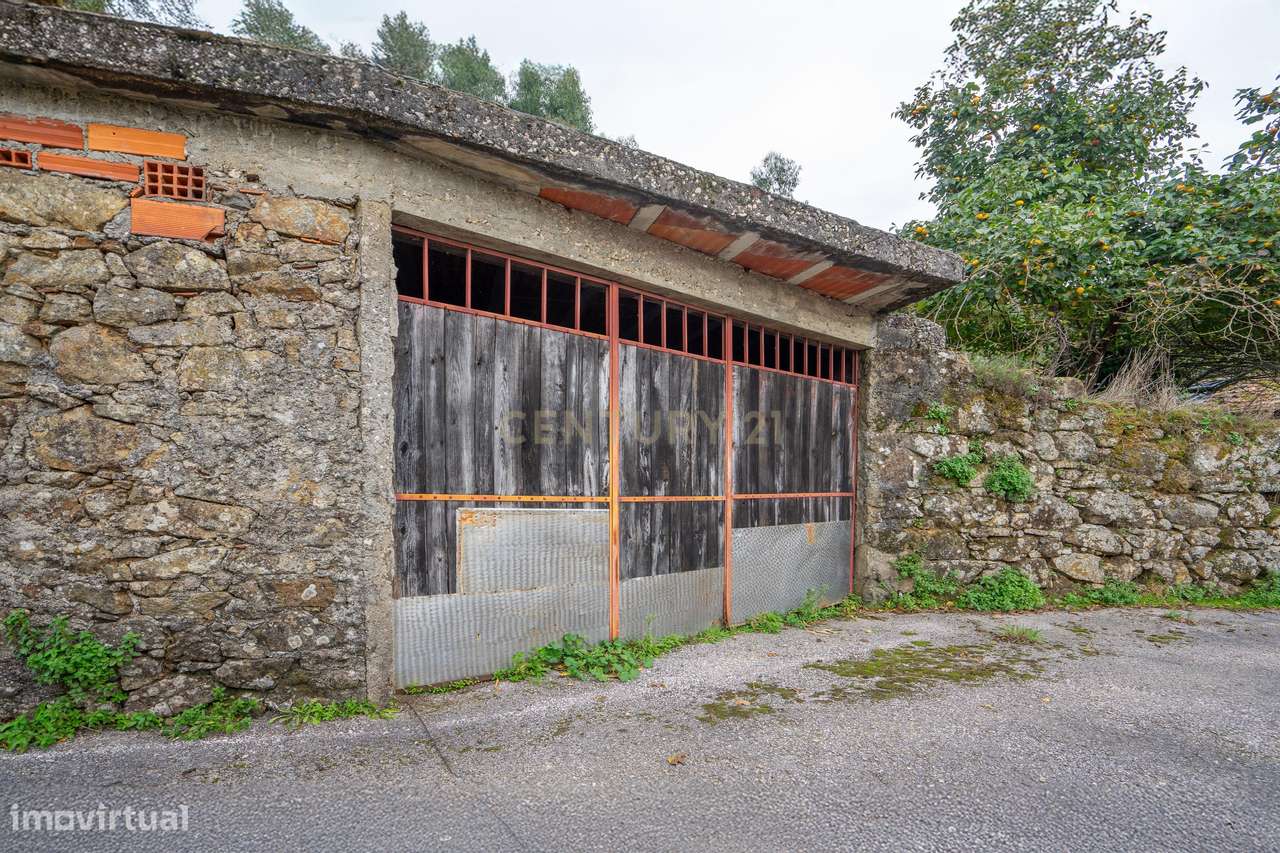 Casa antiga p/recuperar - Miranda do Corvo - Grande imagem: 5/37