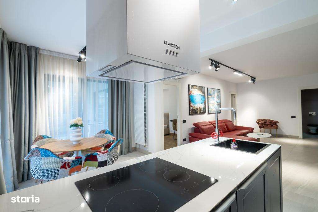 Apartament 3 camere , Terasa + Parcare -Domenii – 1 Mai - Imagine principală: 3/8