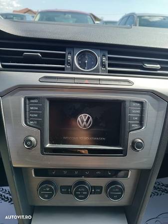 Volkswagen Passat Variant 2.0 TDI (BlueMotion Technology) Comfortline - 19