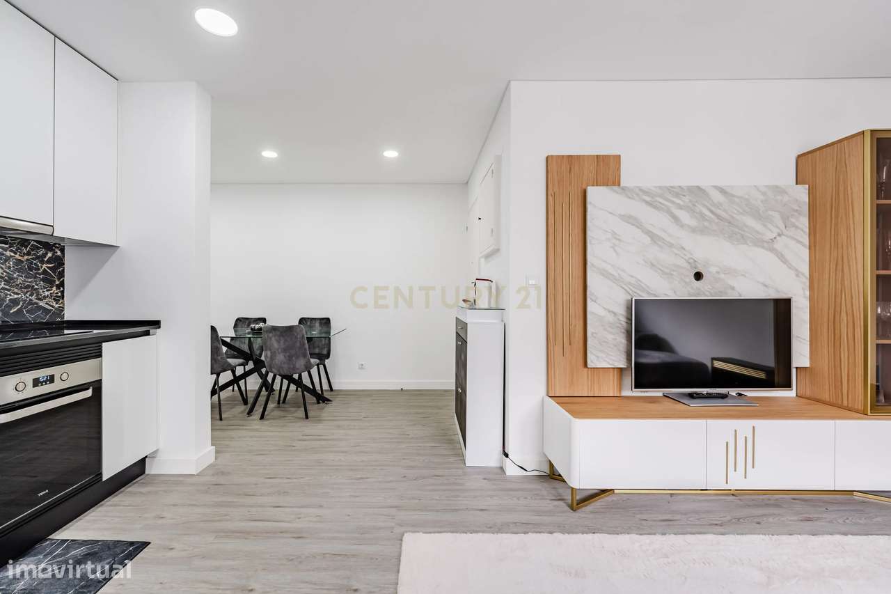Apartamento T1 Como Novo, em Corroios-11