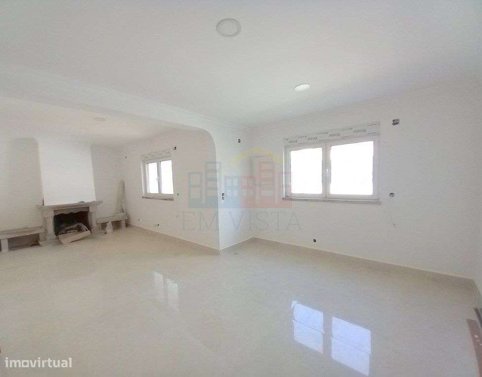 Vivenda Remodelada em Foros de Amora - Grande imagem: 3/20