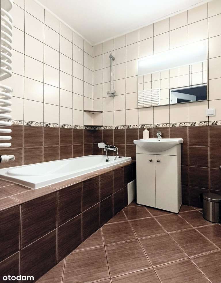 3 niezależne pokoje/ 3 piętro / winda /os. Pobitno-5