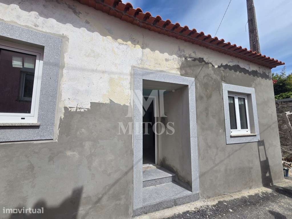 Moradia T2 para venda em Areosa-9