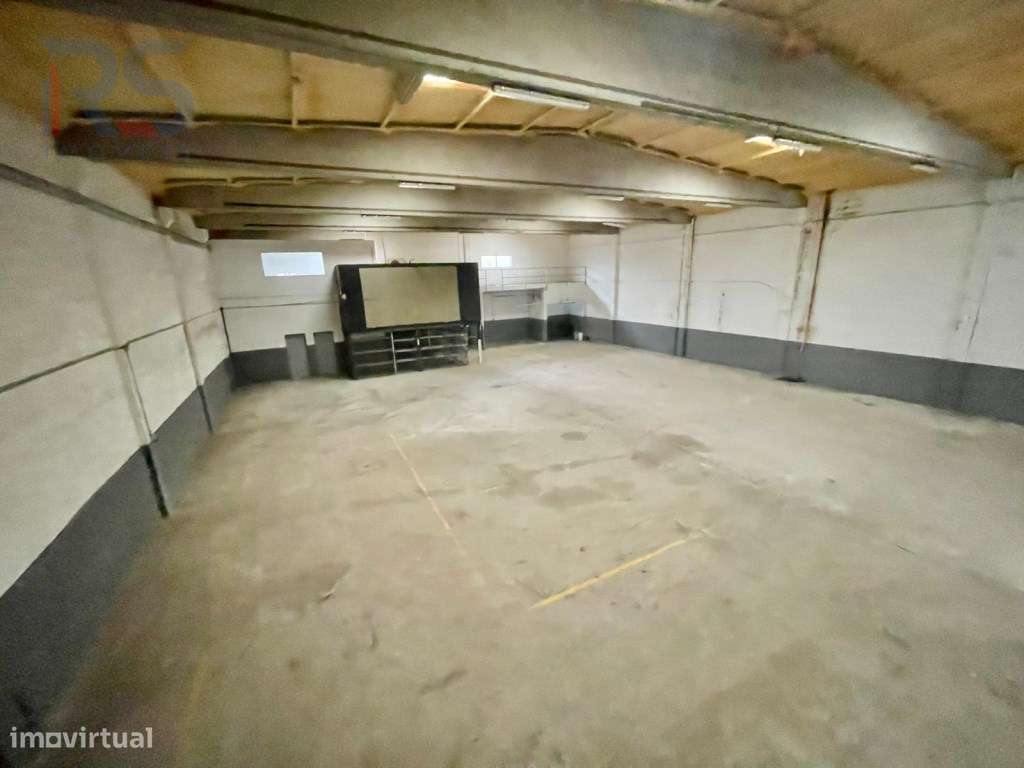 Armazém 700 m² Implantação Área Administrativa 120 m² - Grande imagem: 3/14