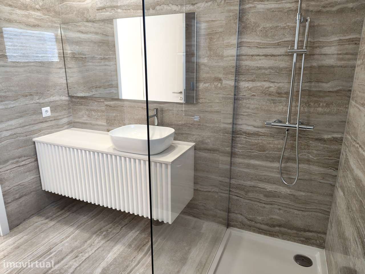 MORADIA de LUXO - PRONTA HABITAR - PRAIA SALGUEIROS - CANIDELO-22