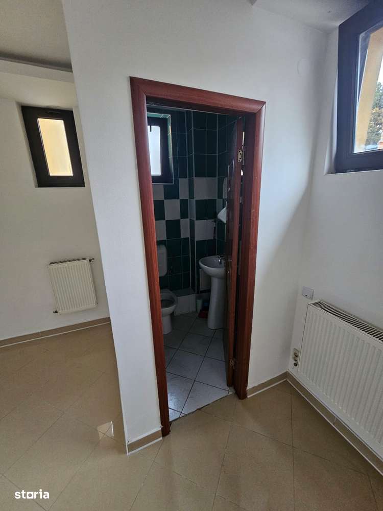 Spatiu comercial, intrare cartier Obcini - Imagine principală: 5/5