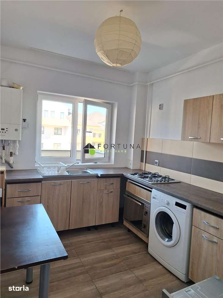 Apartament 2 camere, zona Tractorul-3