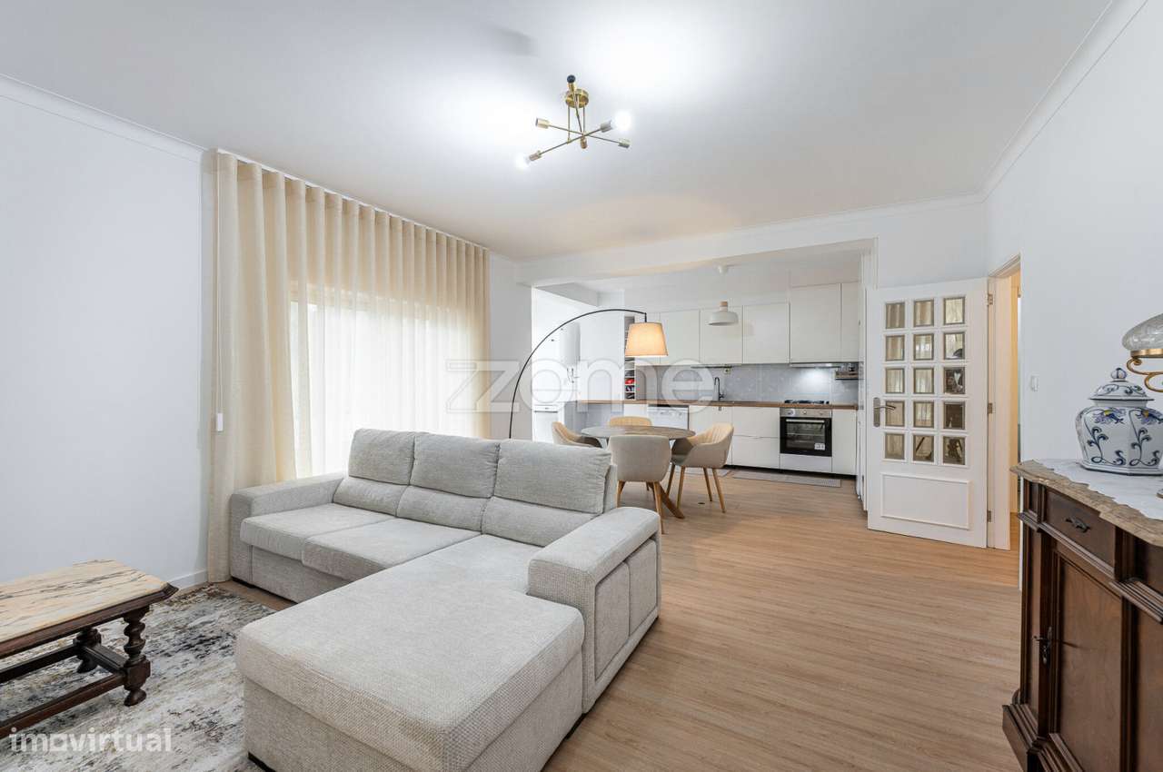 Apartamento T3 de três frentes a 2 km do centro de Braga. - Grande imagem: 2/44