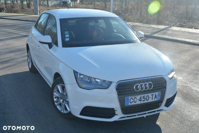 Audi A1 1.6 TDI Sportback Attraction - 4