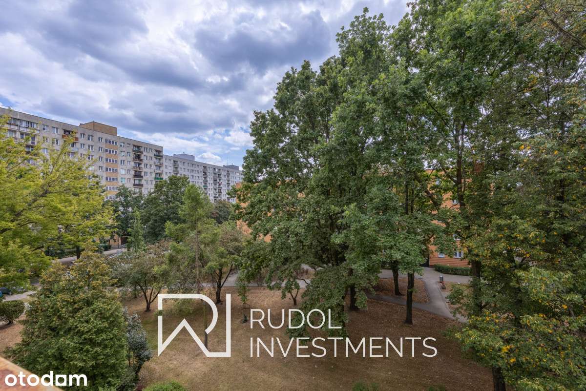 Południowy balkon, Metro-12