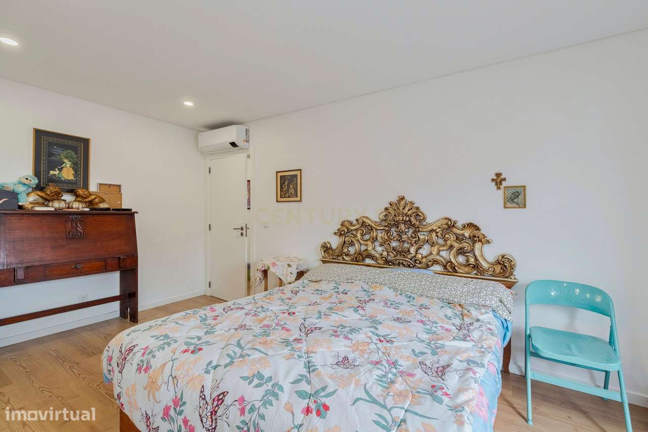 Apartamento T2 Novo e Vista Premium para a Serra | Setúbal-12