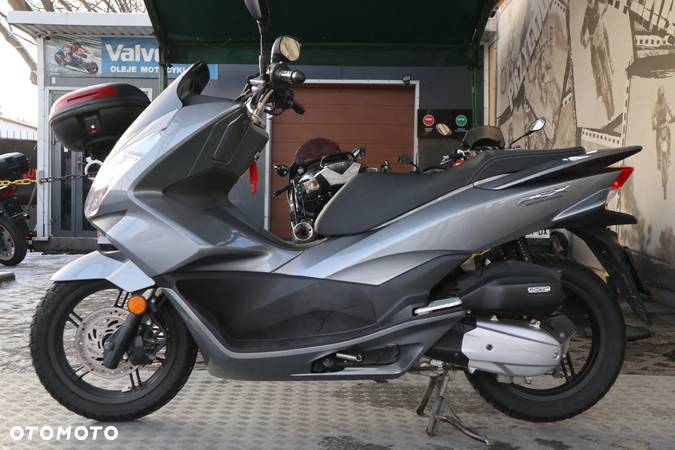 Honda PCX - 9