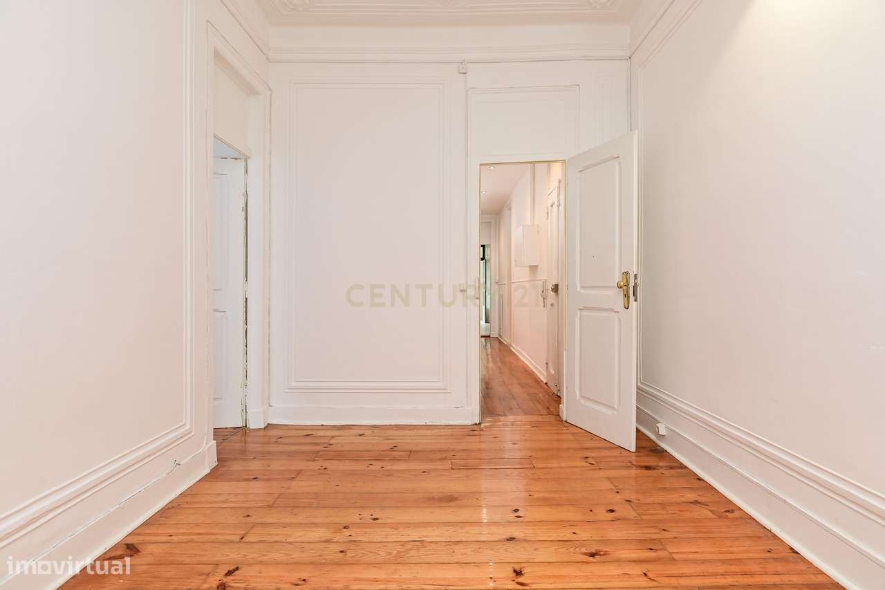 Apartamento com 4 divisões para venda em Lisboa-22