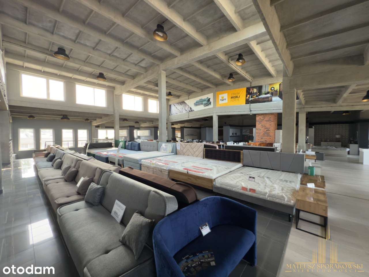 Gniezno – Obiekt handlowo-usługowy 2600 m² z magazynem - 2 kondygnacje-15
