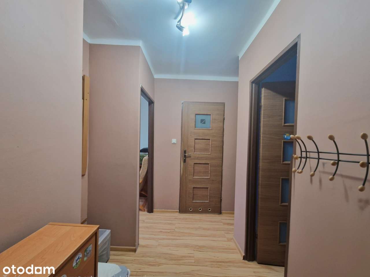 2-pokojowe mieszkanie w bloku, balkon, spokojna lokalizacja-1