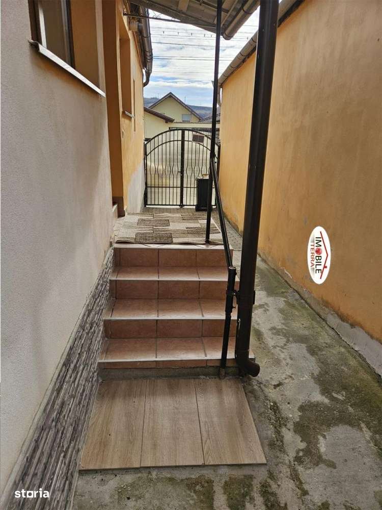 Casa de vanzare in Sura Mare-16