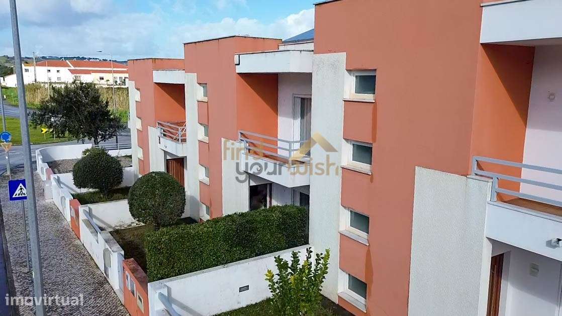 Moradia T3 em banda com Garagem, Terraço e muita liberdade. - Grande imagem: 2/44