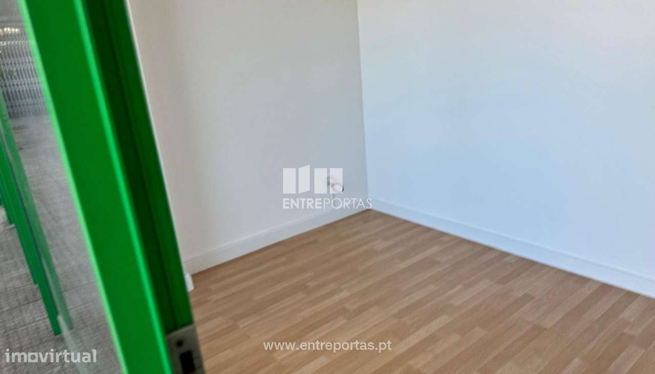 Venda de Loja de Comèrcio, Tuias, Marco de Canaveses - Grande imagem: 3/24