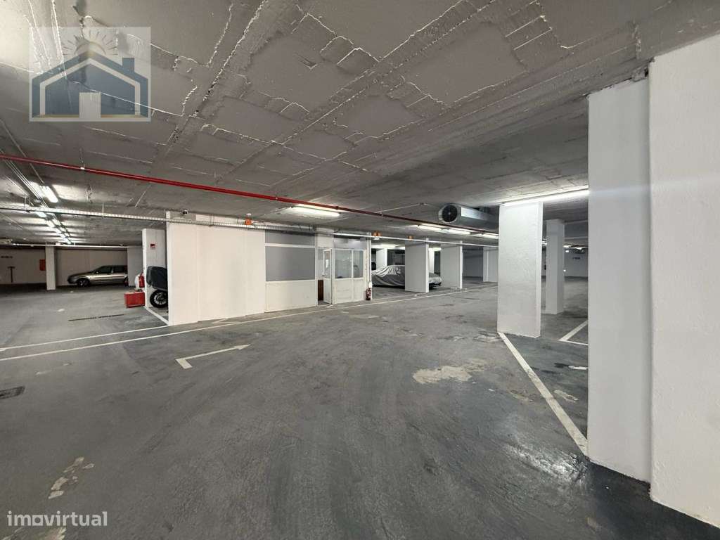 Parque de Estacionamento Automatizado 24h no Centro de Lagos-11