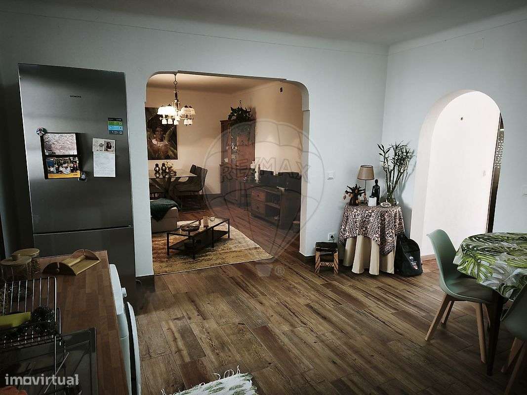 Moradia T4 para venda-8